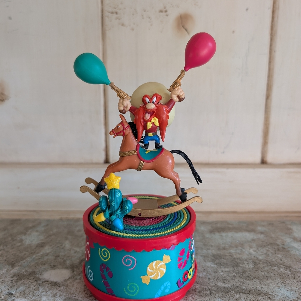 VTG Matrix 1996 Looney Tunes Yosemite Sam Rocking Ranger Mini Action Musical